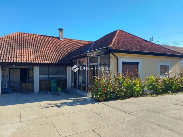 Eladó ház Csengőd 81 nm