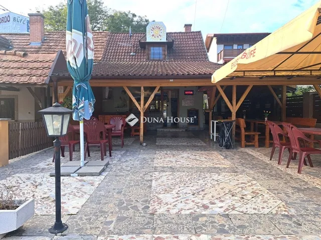 Eladó kereskedelmi és ipari ingatlan Lakitelek 80 nm