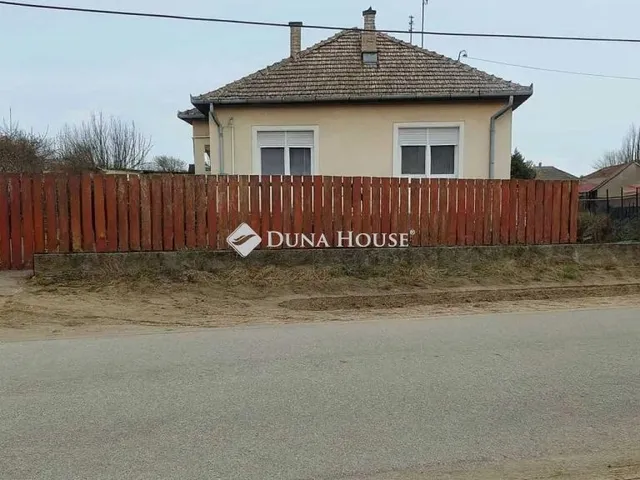 Eladó ház Kecskemét 100 nm