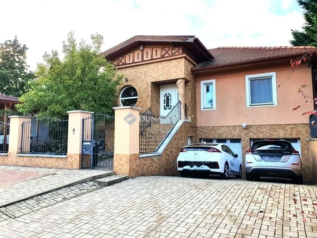 Eladó ház Kecskemét 240 nm