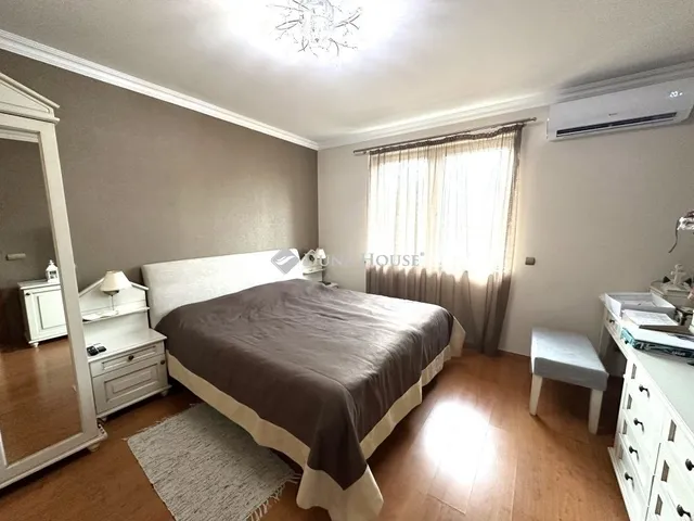 Eladó ház Kecskemét 240 nm
