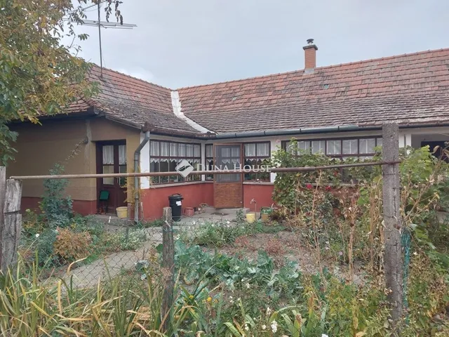 Eladó ház Izsák 85 nm