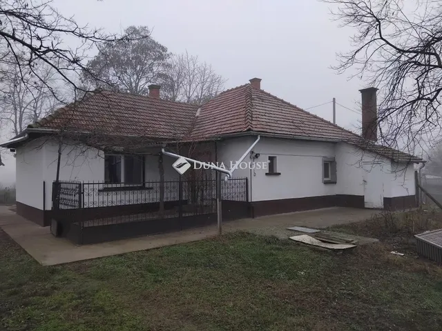 Eladó mezőgazdasági ingatlan Lajosmizse 70 nm