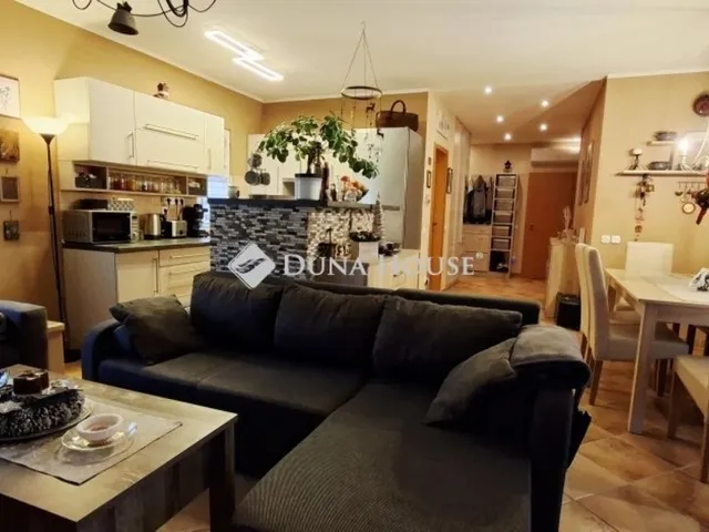 Eladó ház Kecskemét, Katonatelep 146 nm