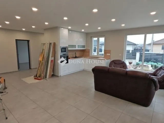 Eladó ház Ballószög 119 nm