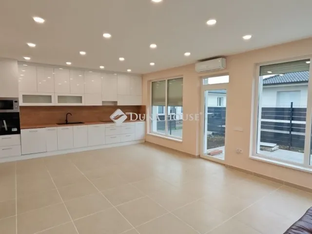 Eladó ház Ballószög 107 nm