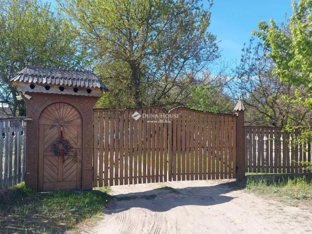 Eladó mezőgazdasági ingatlan Ágasegyháza 170 nm