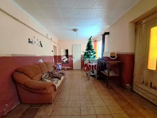 Eladó ház Tiszakécske 130 nm