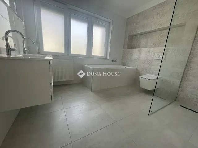 Kiadó lakás Kecskemét 117 nm