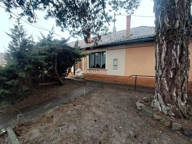 Eladó ház Tiszakécske 116 nm
