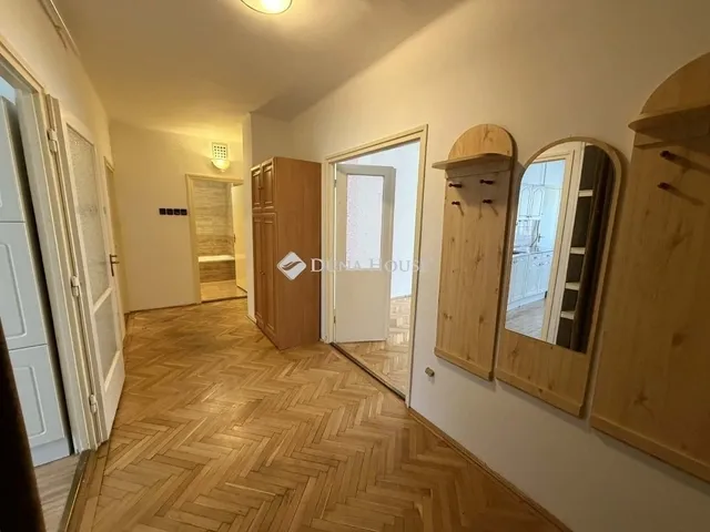 Eladó lakás Kecskemét 103 nm