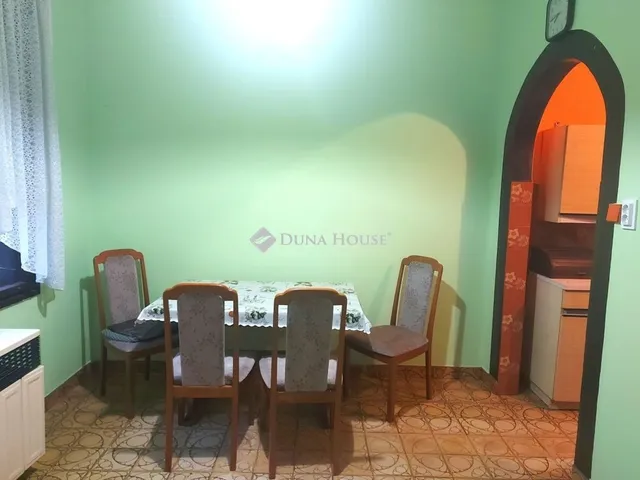 Eladó ház Izsák 79 nm