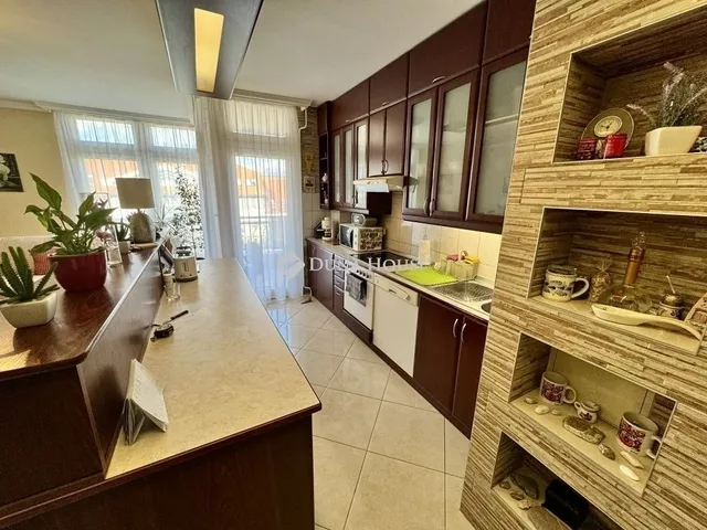 Eladó lakás Kecskemét 83 nm