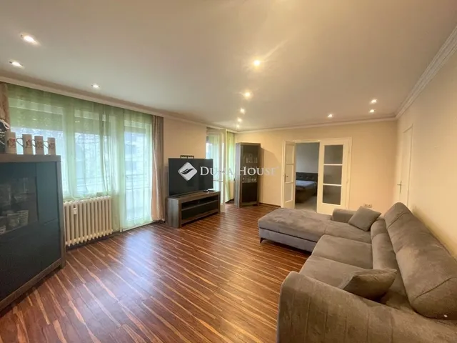 Eladó lakás Cegléd 78 nm