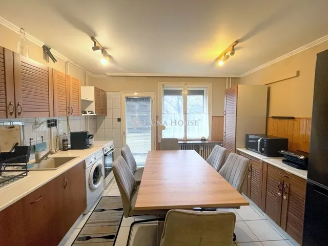 Eladó lakás Cegléd 78 nm