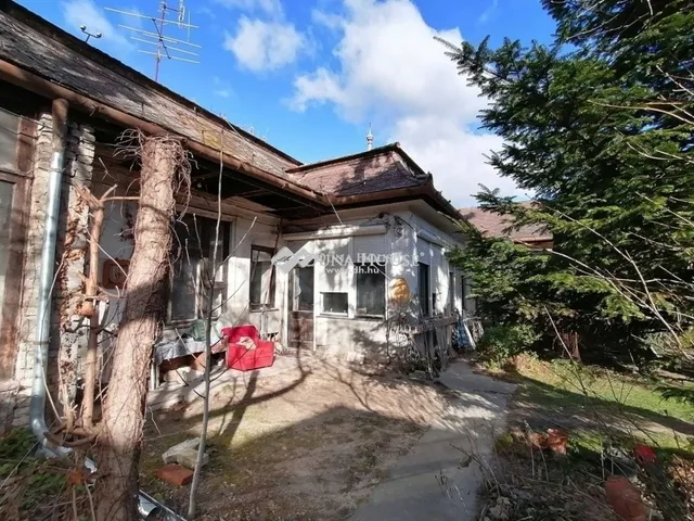 Eladó telek Kecskemét, Belváros 889 nm