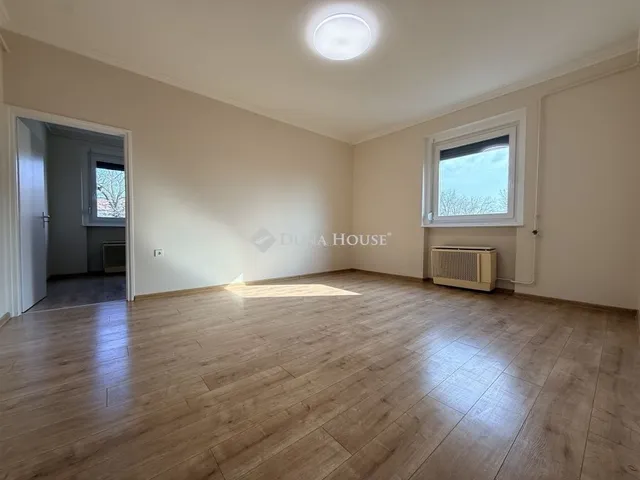 Eladó lakás Kecskemét 69 nm