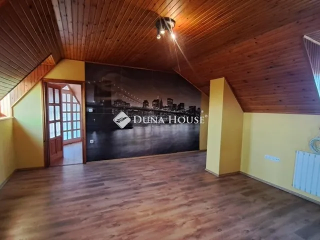 Eladó ház Lakitelek 240 nm