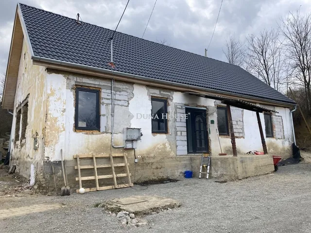 Eladó ház Alsónána 75 nm