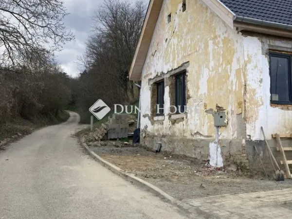 Eladó ház Alsónána 75 nm