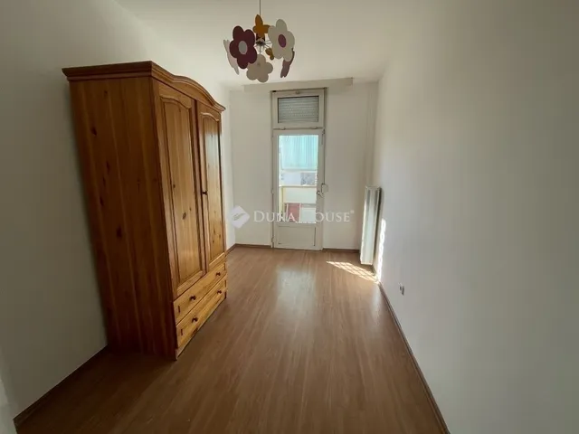 Eladó lakás Kecskemét 73 nm