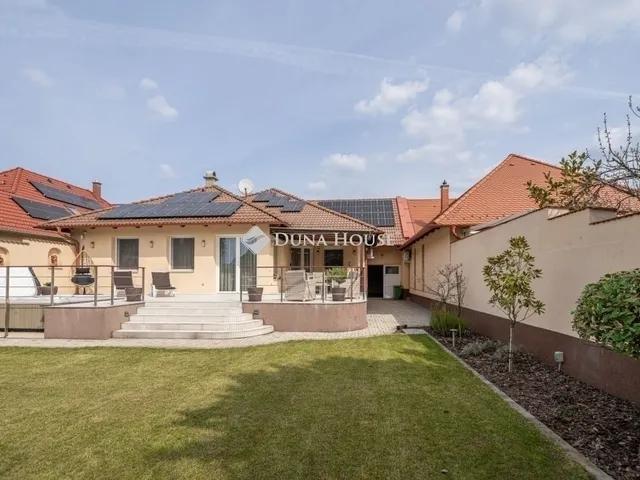 Eladó ház Kecskemét 269 nm