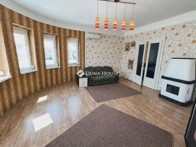 Eladó lakás Kecskemét 106 nm