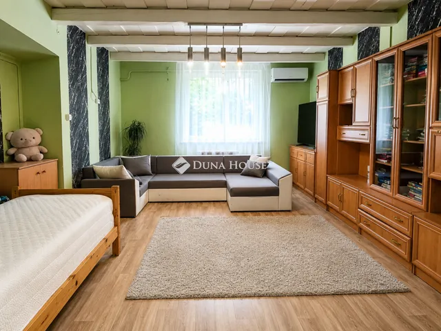 Eladó ház Dunaföldvár 62 nm