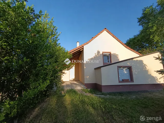 Eladó ház Kecskemét, Katonatelep 116 nm