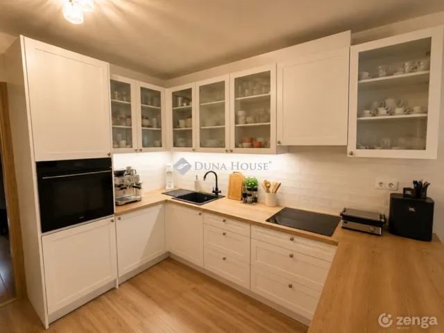 Eladó lakás Kecskemét 132 nm