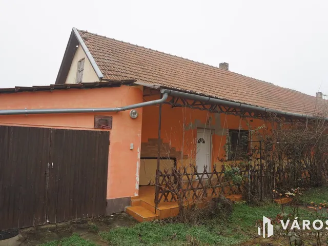 Eladó mezőgazdasági ingatlan Gyula, Szanazug 120 nm