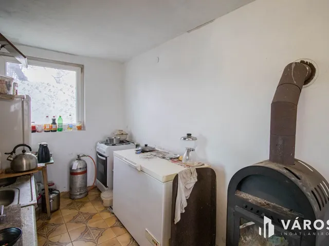 Eladó mezőgazdasági ingatlan Töltéstava 900 nm