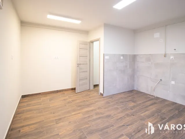 Eladó ház Békéscsaba, Áchim András-lakótelep 123 nm