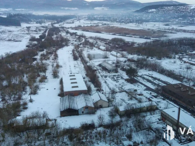 Eladó kereskedelmi és ipari ingatlan Bátonyterenye 2000 nm