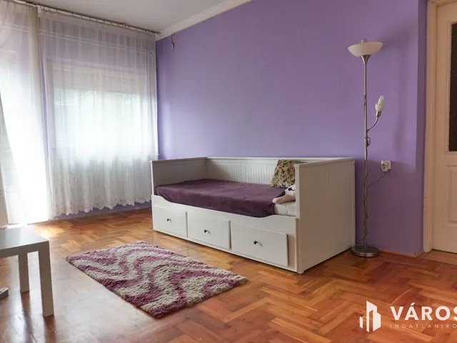 Eladó ház Üröm 170 nm