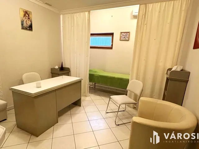 Eladó kereskedelmi és ipari ingatlan Békéscsaba 106 nm