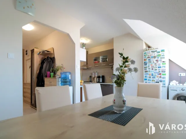Eladó lakás Békéscsaba, Belváros 85 nm