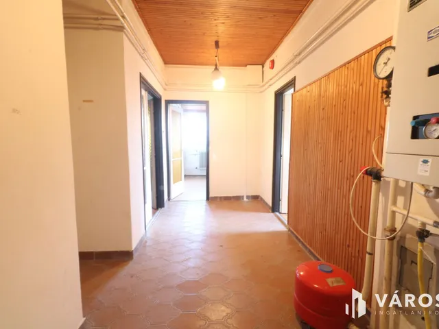 Kiadó kereskedelmi és ipari ingatlan Algyő 104 nm