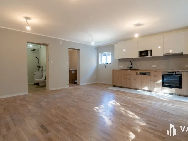 Eladó lakás Siófok, Aranypart 61 nm