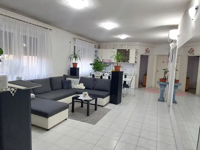 Eladó ház Debrecen, Júliatelep 100 nm