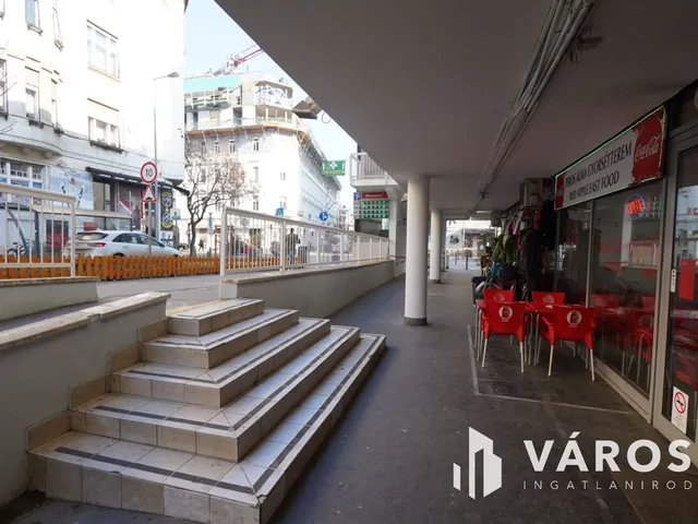 Eladó kereskedelmi és ipari ingatlan Budapest II. kerület 78 nm