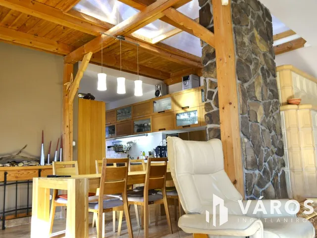 Eladó ház Nemesvámos 180 nm