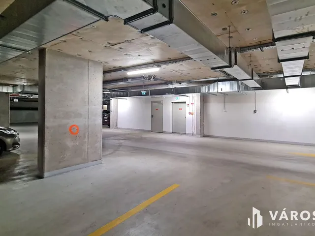 Eladó garázs Budapest XIII. kerület 12 nm