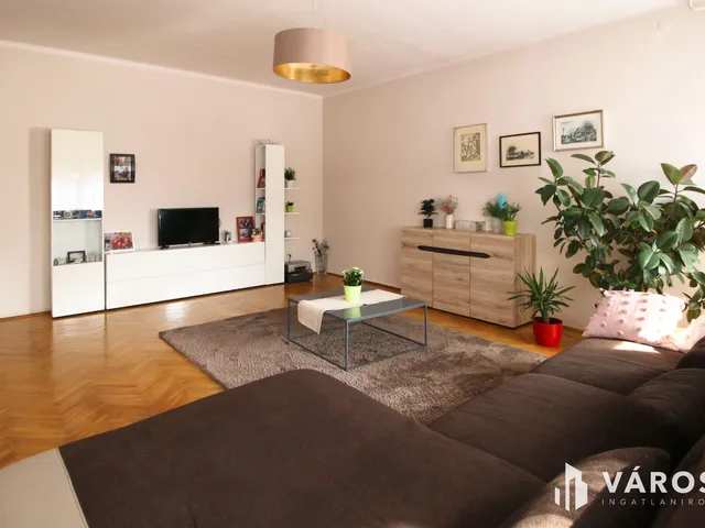 Eladó ház Békéscsaba, Belváros 140 nm