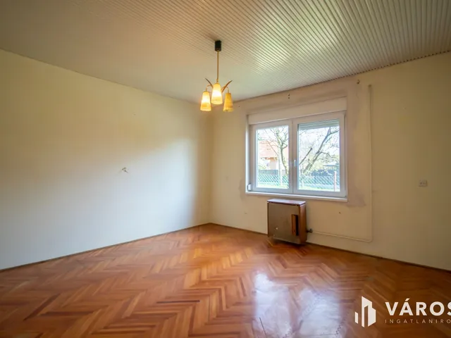 Eladó ház Siófok, Szabadifürdő 118 nm