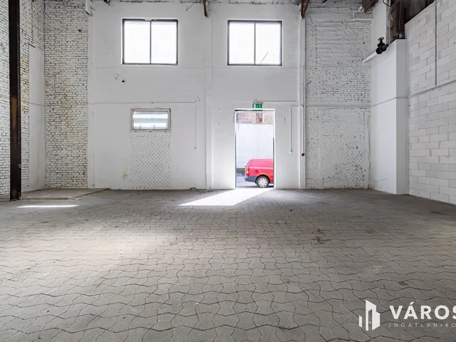 Kiadó kereskedelmi és ipari ingatlan Budapest XXI. kerület, Gyártelep 122 nm