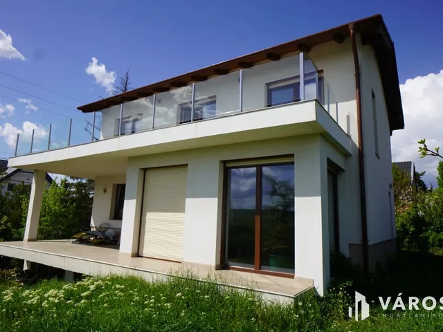 Eladó ház Nagykovácsi 210 nm