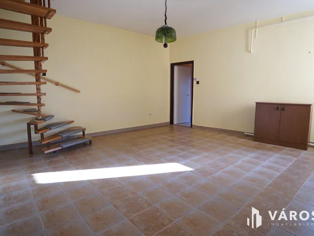 Eladó ház Liszó 166 nm