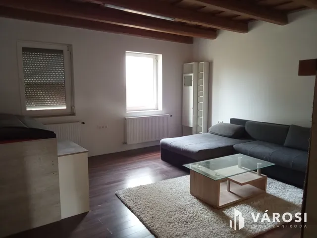 Eladó ház Pápoc 100 nm