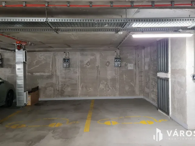 Eladó garázs Budapest XIII. kerület 11 nm